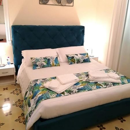 B&B Suleima Messina Buitenkant foto