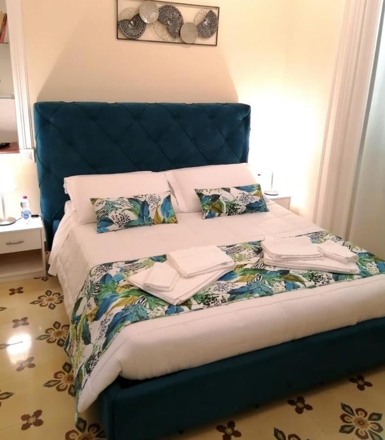 B&B Suleima Messina Buitenkant foto